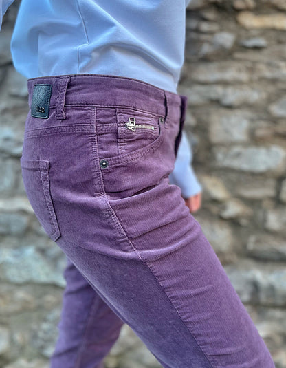 MAC Slim in Grape Needlecord