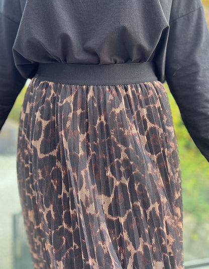 Pomodoro Leopard Mesh Midi Skirt