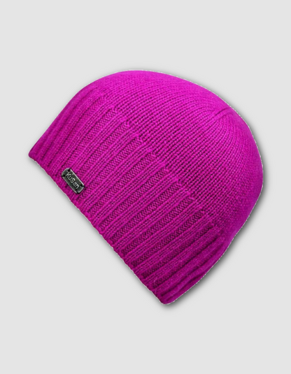 Kusan Cashmere & Wool Beanie in Magenta