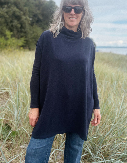 Neirami Luxury Fleece Turtleneck Tunic in Navy