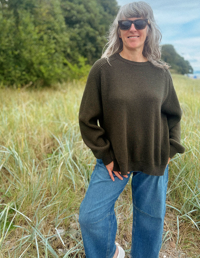 Neirami Ribbed Sweater in Olive