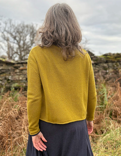 Ochre Pea Cropped Sweater in Moss