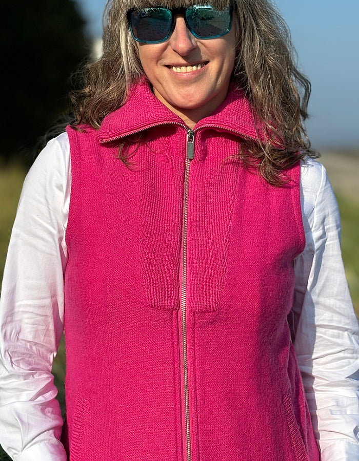 boiled wool pink zip up gilet