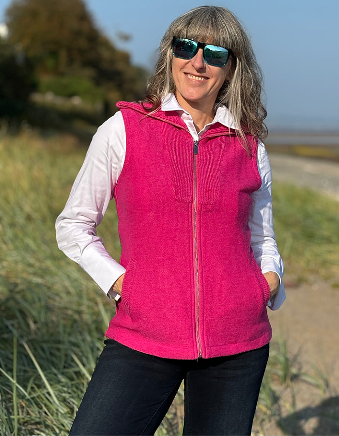 boiled wool pink zip up gilet