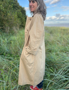 oversized trench style coat made from cotton in camel