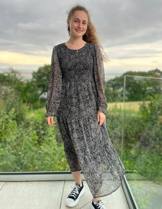 Foil Shir Magic Dress in Posh Paisley