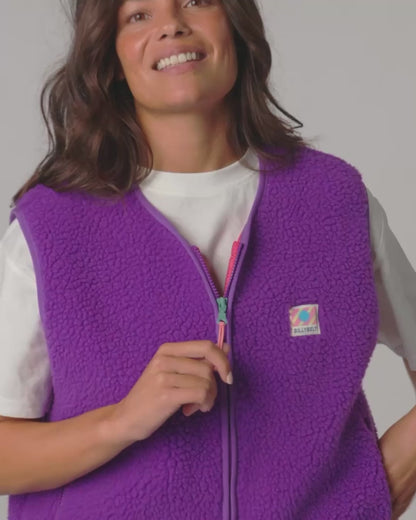 Billy Belt Sherpa Vest in Purple