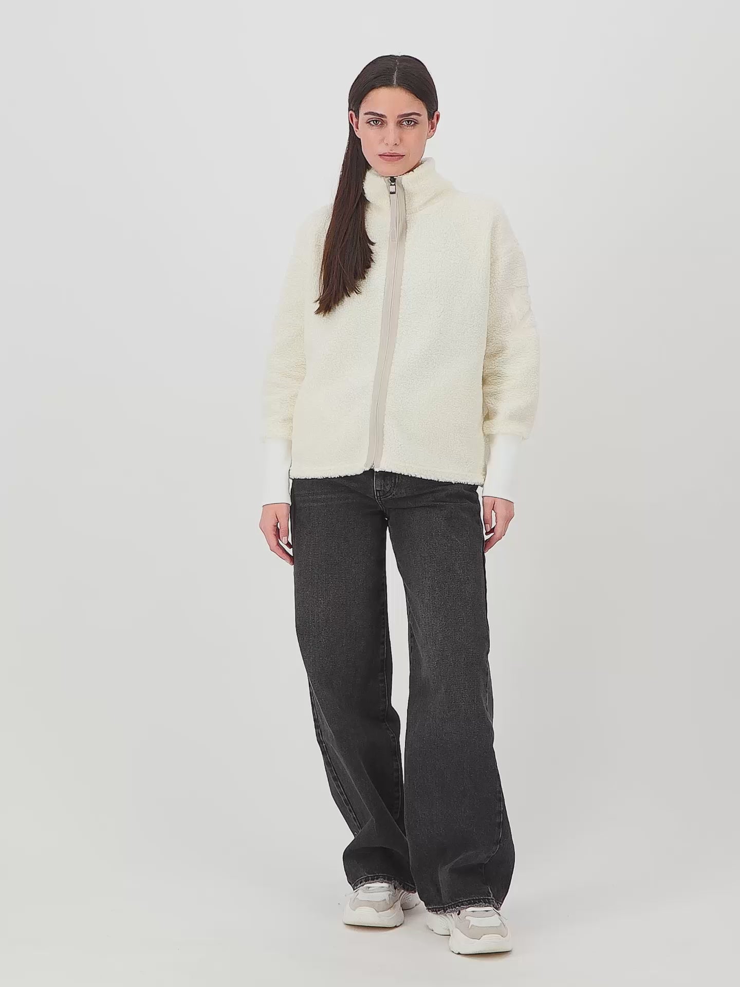 boxy fit white fleece jacket with full zip and deep cuffs, two side pockets