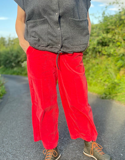 Vetono Red Needlecord Trousers