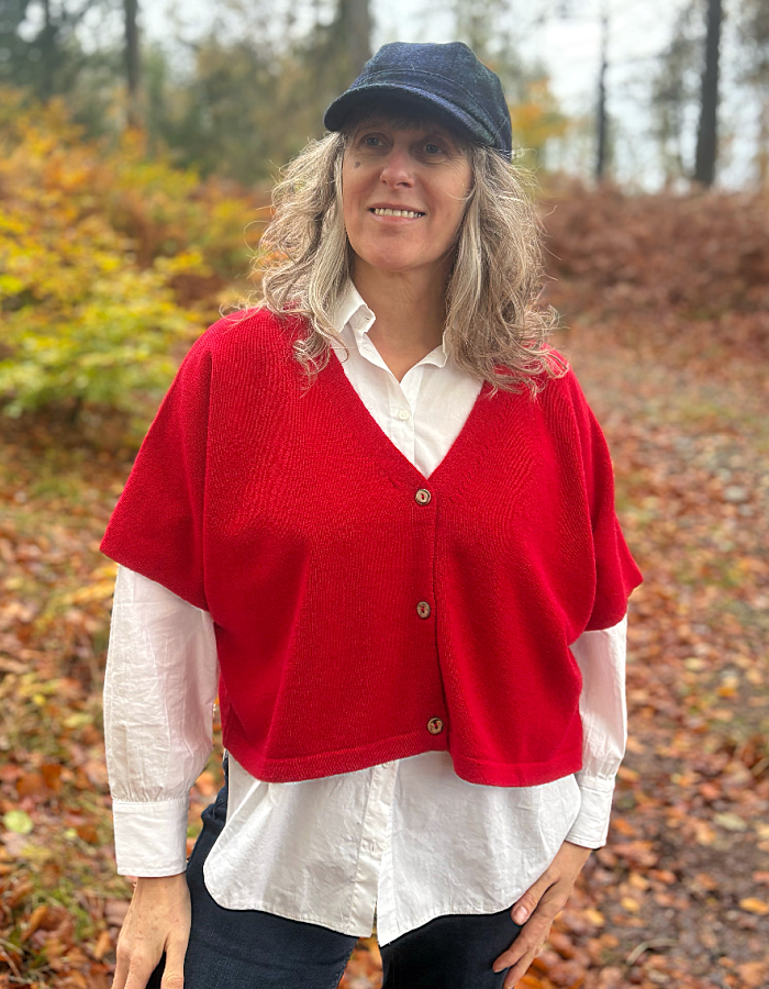 Ochre Nano Boxy Waistcoat in Red Cashmere & Lambswool