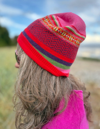 Eribe Stobo Beanie Hat in Rosa