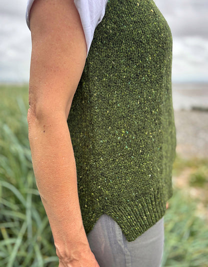 Fisherman out of Ireland Donegal Tweed V-Neck Tank Top in Shamrock
