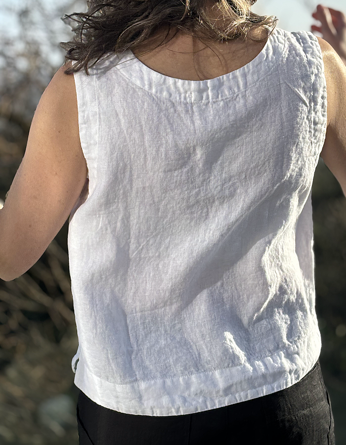Cut Loose Shell Linen Top in White