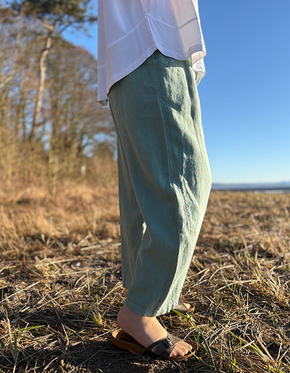 Vetono Slim Linen Trousers in Rosemary