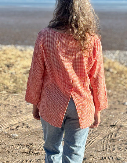 summer top with round neck and 3/4 length sleeves in viscose gingham check in clay orange and white 