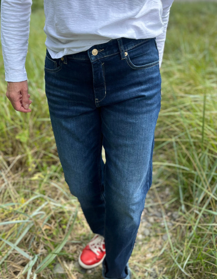 authentic vintage blue washed straight leg jeans