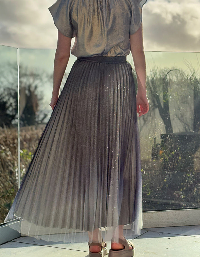 pleated metallic ombre silver midi length skirt with elasticated waist