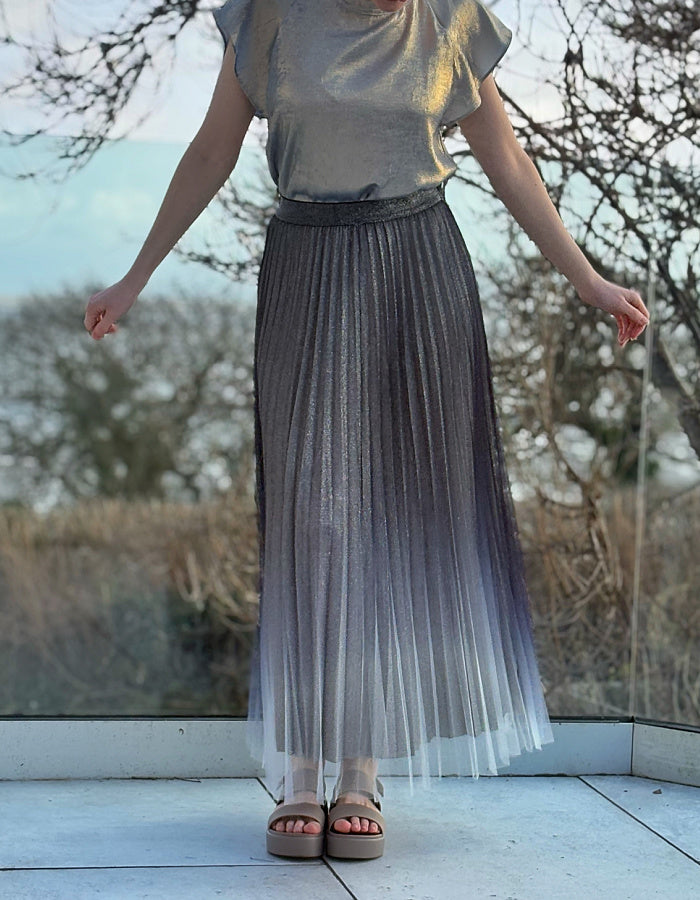 pleated metallic ombre silver midi length skirt with elasticated waist