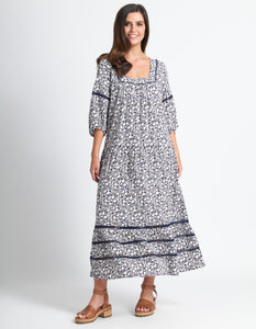black and white floral maxi dress with tiered skirt, square neckline and boho sleeves